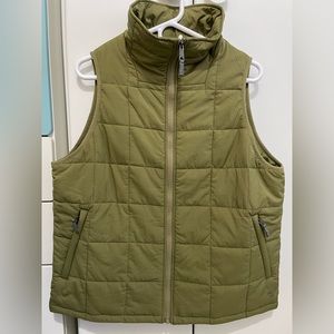 MERRELL ALL TERRAIN INSULATED VEST, Women’s Medium, Martini Olive ~ Brand New!